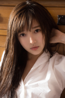 妲己偷偷看